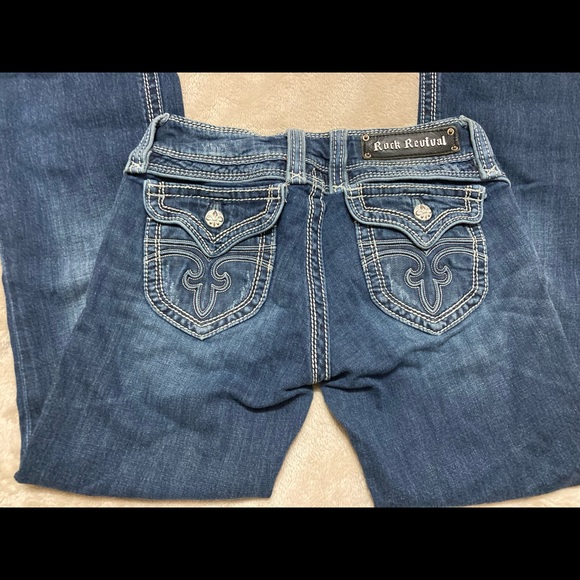 Rock Revival Jeans - Picture 3 of 4